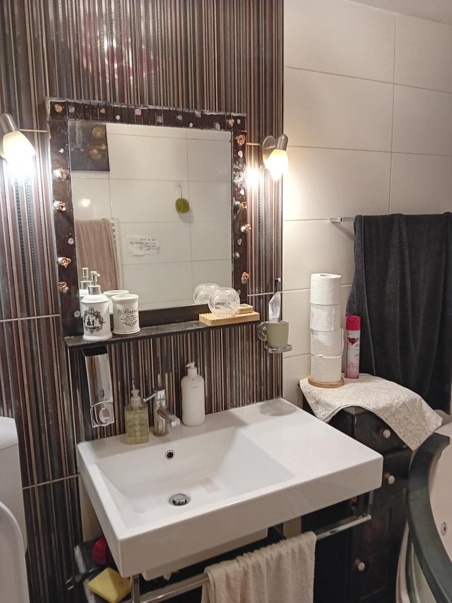 Indian Tent Tipi In Shared Lot And Shared Bathroom Mrse 外观 照片