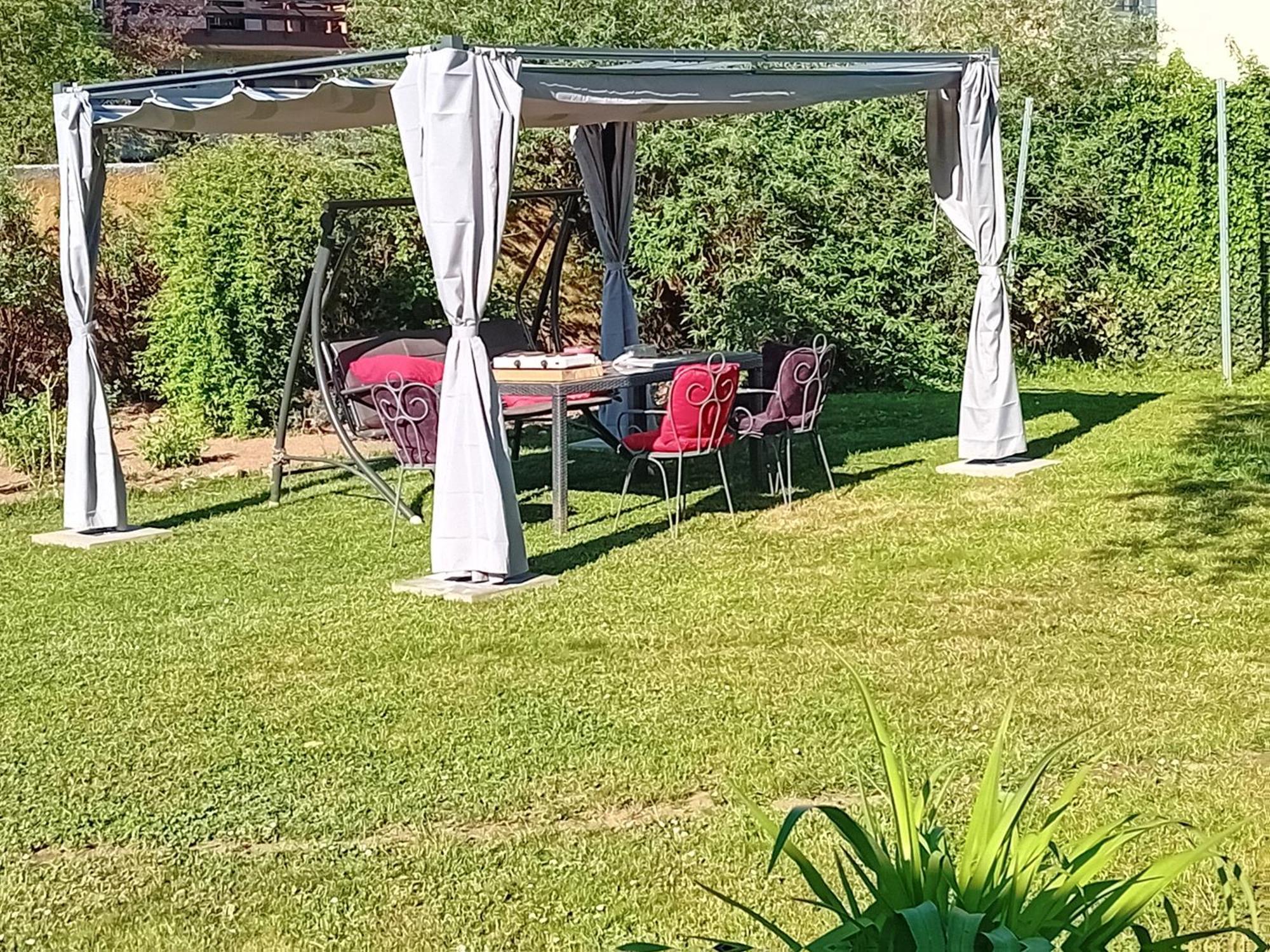 Indian Tent Tipi In Shared Lot And Shared Bathroom Mrse 外观 照片